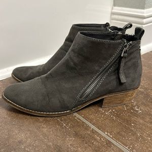 Dolce Vita low ankle suede booties